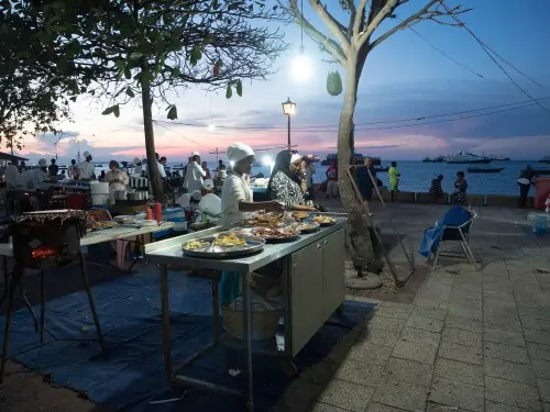 zanzibar night market